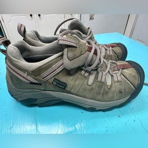 Keen hiking shoes
